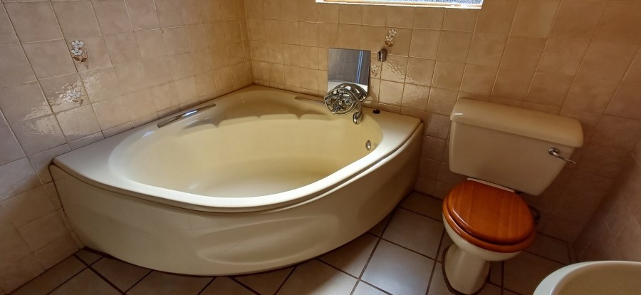 4 Bedroom Property for Sale in Panorama Free State